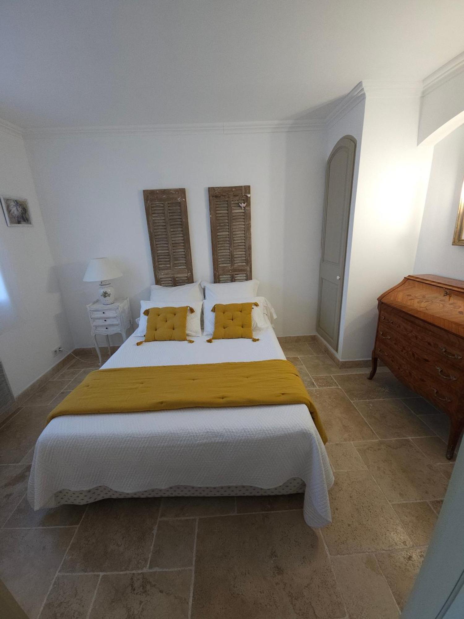Gite Le Felibre Chateauneuf-les-Martigues Exterior photo